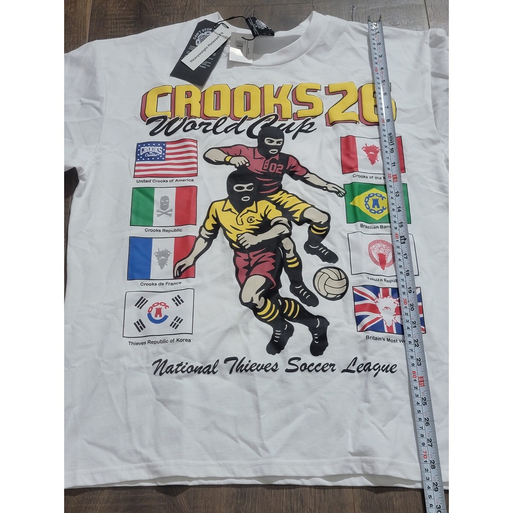 Crooksβ & Castles World Cup 26 National Thieves Soccer League White Tee Mens L